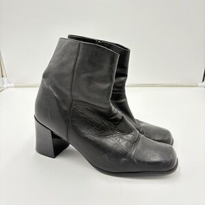 Vintage Sandler of Boston Black Leather Square Toe Block Heel Ankle Boots Size 9